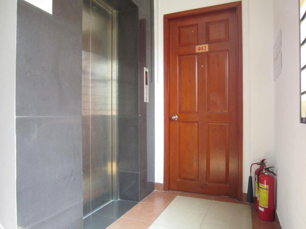 Thien Hoa Hotel Хошимин Экстерьер фото